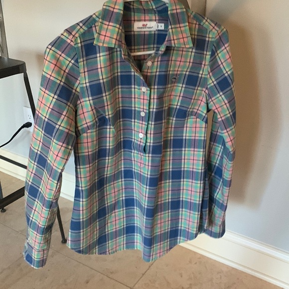 Vineyard Vines Tops - Vineyard Vines 1/2 Button Up Plaid Women’s 0